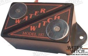 BILGE SWITCH 101 12 V 15 AMP.
