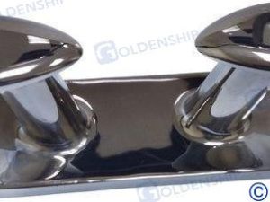 MOORING CLEAT 240 MM.